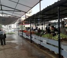 مجلس مدينة اللاذقية يصرح عن تسريب مياه الأمطار في سوق قنينص