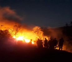 عمل ذكي لأهالي قرية "دوير رسلان" بإطفاء حريق قريتهم