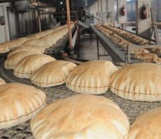 أزمة الخبز مستمرة في حماة وسعر الربطة يصل لـ 3000 ليرة