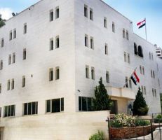السفارة السورية بلبنان تصدر تعليمات لتسهيل زيارة السوريين المتخلفين عن الخدمة الإلزامية