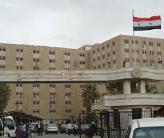 "مستشفى الأسد الجامعي" يعالج أول حالة جنف في العالم من دون تدخل جراحي