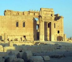 وزارة السياحة تبدأ تأهيل وترميم مبنى مركز الزوار والسياح التاريخي في تدمر