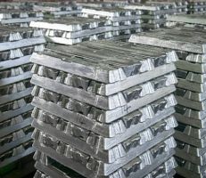 أسعار الفضة تُحلِّق إلى ذروة 8 سنوات وسط فورة مشتريات من المستثمرين الأفراد
