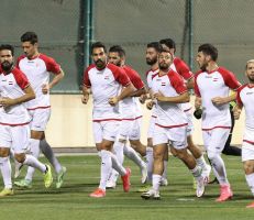 منتخبنا الوطني بكرة القدم.. أكمل الاستعداد لمواجهة البحرين اليوم