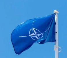 رئيس فنلندا ورئيس وزرائها يؤيدان قرار الانضمام إلى الناتو