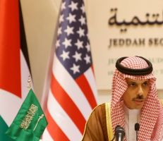 وزير الخارجية السعودي: يدنا ممدودة لإيران ولا وجود لـ"ناتو عربي"