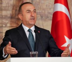 وزير الخارجية التركي يكشف عن لقاء جمعه بوزير خارجية سوريا.. ويعقب على فكرة الاتصال الهاتفي بين رئيسي البلدين