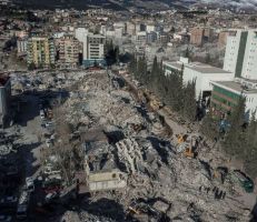 الاقتصاد التركي يخضع لضغوط جديدة بعد الزلزال