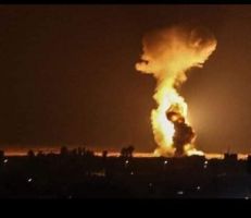 اندلاع حرائق وسماع دوي انفجارات متتالية جراء عدوان جديد استهدف مواقع بالقرب من حمص