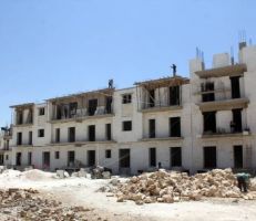 وزير الأشغال العامة والإسكان يتفقد واقع العمل بالمشاريع السكنية لمتضرري الزلزال بحلب