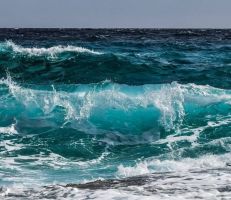 باحث في البحوث البحرية : ارتفاع في مستوى سطح البحر بسبب التغير المناخي ويوجد خطورة على المدى البعيد وليس المنظور