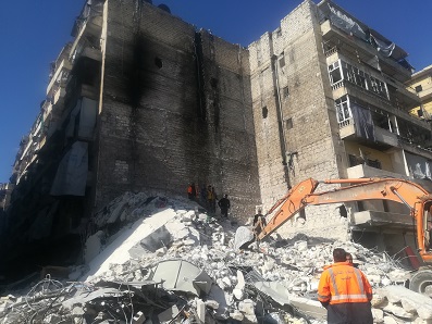 صباح حلب الأسود .. (11)  شخصاً ضحايا إنهيار بناء سكني (ڤيديو وصور)