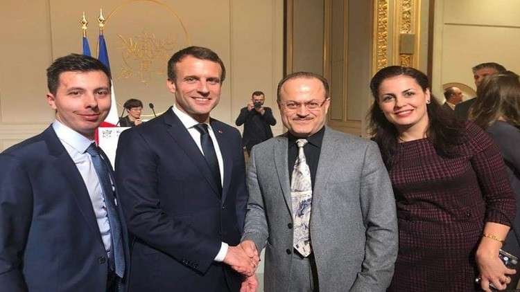 ما حقيقة تكريم الجراح السوري عفيف عفيف في فرنسا؟