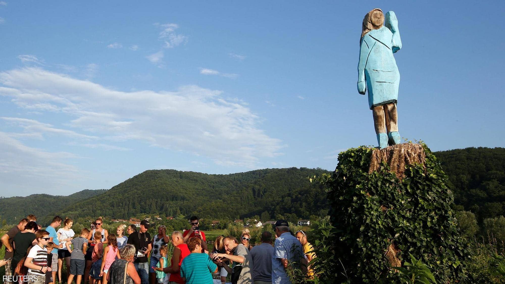 تمثال "ميلانيا ترامب" يثير عاصفة من الانتقادات‬‎
