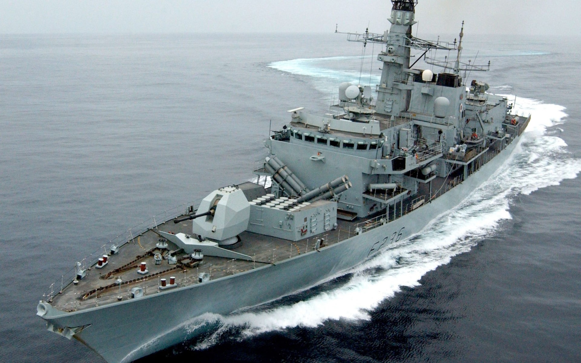 بعد مقتل سليماني: البحرية البريطانية سترافق السفن في الخليج