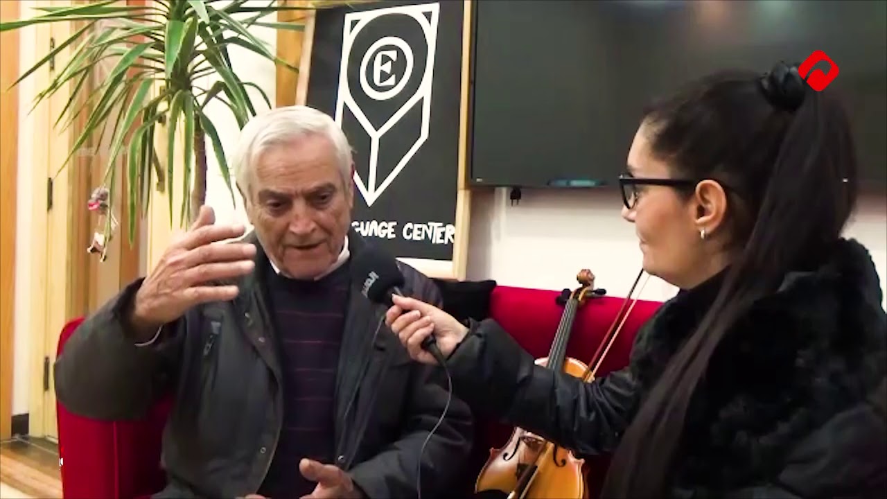 الموسيقار "فواز العلي" وحكاية ٥٨ عاماً زوادتها أنغام الكمان وآلاف الطلاب (فيديو)