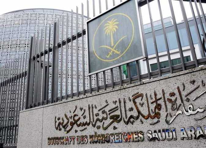 السفارة السعودية في القاهرة: لا يشترط شهادة خلو من "كورونا" لدخول المواطنين العائدين من مصر