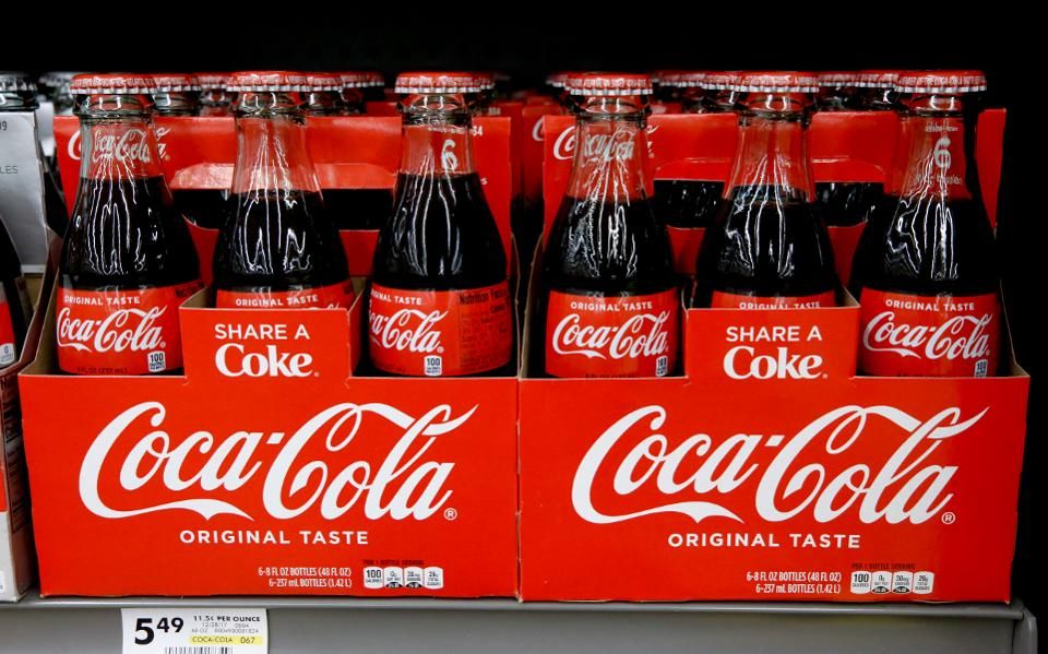 كوكا كولا توقف نشاطها في لبنان متأثرة بالأوضاع الاقتصادية