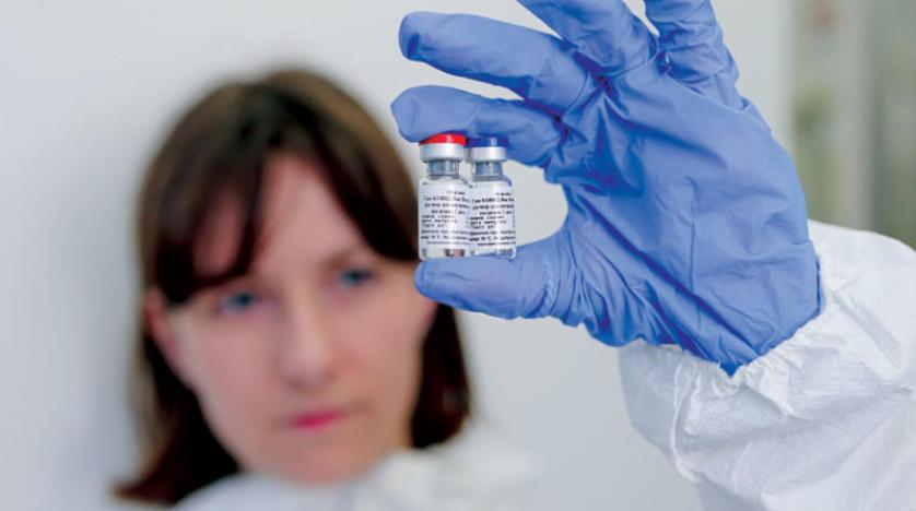 روسيا توافق على لقاح فيروس كورونا قبل استكمال اختبارات المرحلة الثالثة