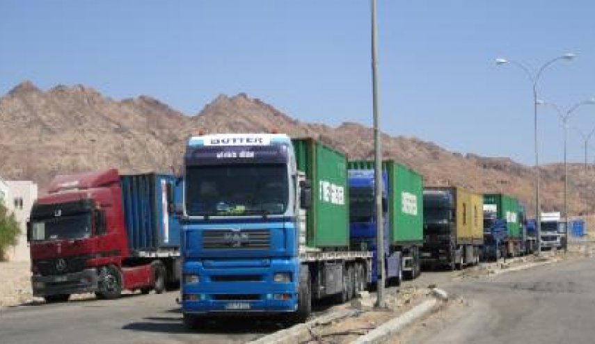 وزارة النقل السورية تقرر إعفاء الشاحنات اللبنانية من رسوم العبور..