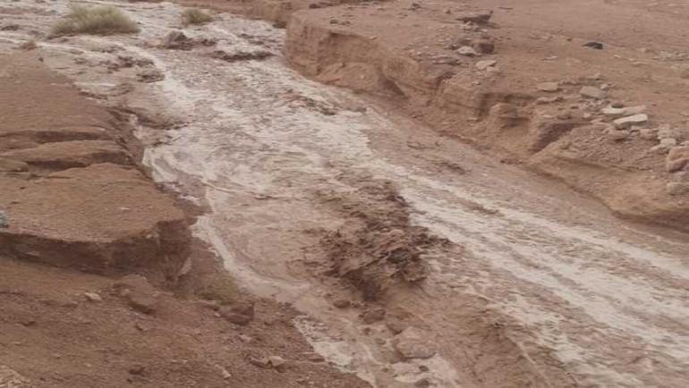 إغلاق 7 طرق صحراوية بسبب سوء الأحوال الجوية والسيول في مصر