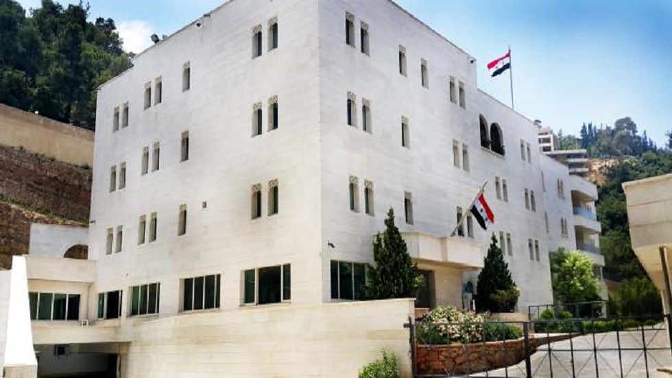 السفارة السورية بلبنان تصدر تعليمات لتسهيل زيارة السوريين المتخلفين عن الخدمة الإلزامية
