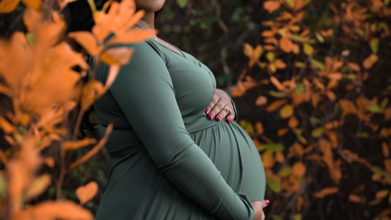 وزارة الصحة البرازيلية تدعو النساء لتأجيل الحمل بسبب كورونا