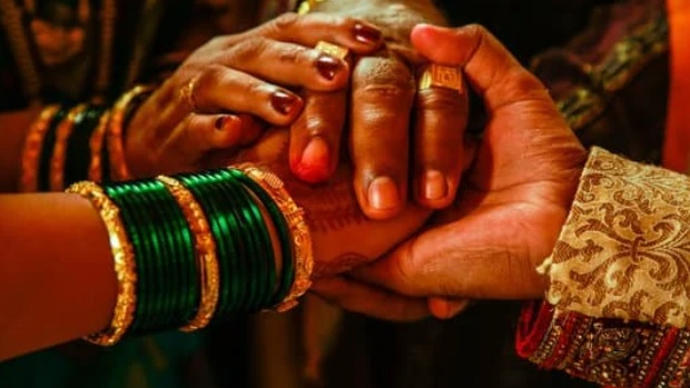 عروس هندية تلغي الزفاف بعد فشل العريس في جدول الضرب