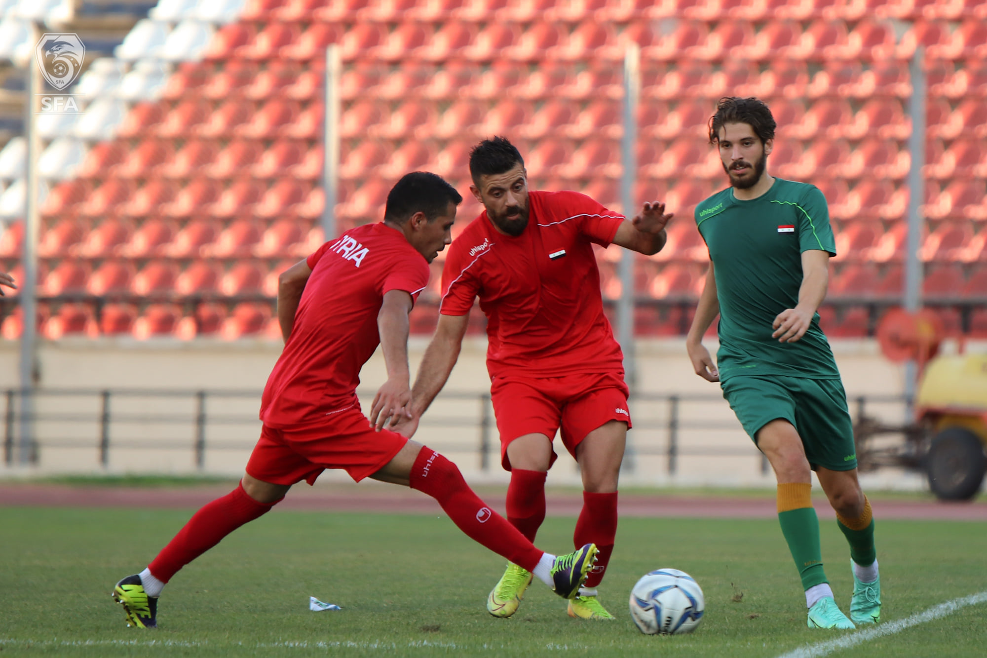 منتخبنا الوطني لكرة القدم يعسكر بالأردن