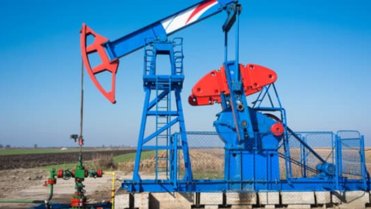إنتاج النفط في روسيا يصل لأعلى مستوى له منذ 13 شهرا