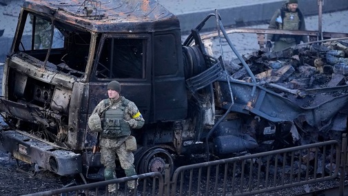 موقع بريطاني: حرب أوكرانيا تفتح سوقاً جديدة للمرتزقة الأجانب وحكومة كييف تشكل فيلقها الأجنبي