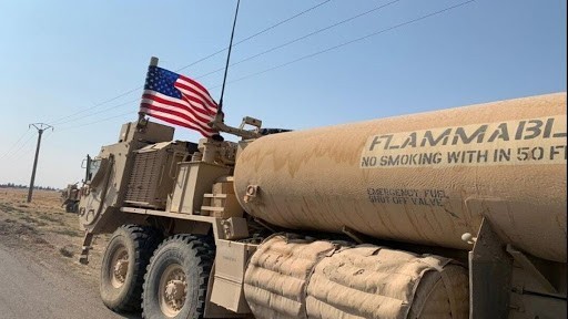 الاحتلال الأمريكي يستولي على حمولة جديدة من القمح السوري وينقلها إلى العراق