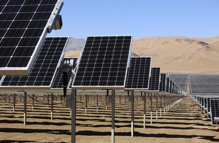 وزارة الكهرباء تكشف عن مشروع الحقول الشمسية وتبرر عدم تنفيذه