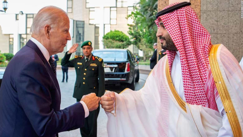 بايدن يغادر السعودية بعد تأكيده لقادة دول عربية أن الولايات المتحدة لن تتخلى عن الشرق الأوسط العربي ولن نترك فراغاً تملؤه الصين أو روسيا أو إيران