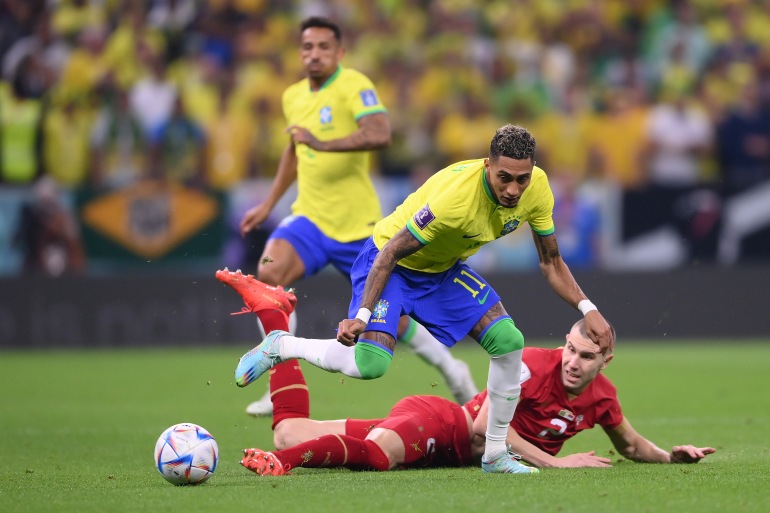 ريتشارليسون يقود البرازيل للفوز على صربيا 2 - 0