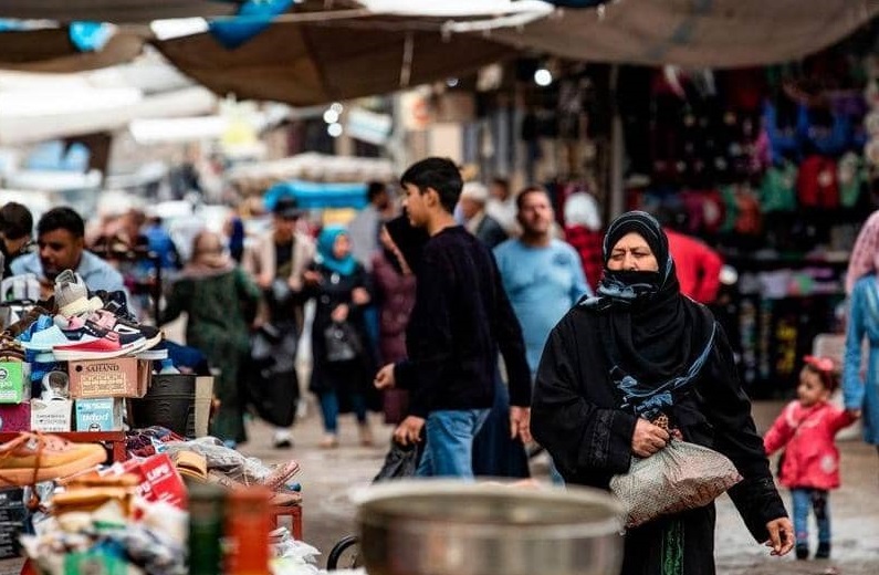 الطبقة الوسطى تنهار في سورية وتتحول إلى "المدقعة الفقر"