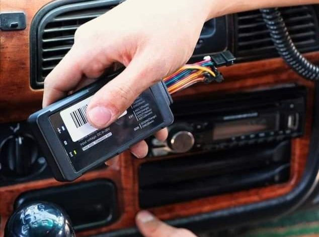 مواصلة تركيب أجهزة GPS لسرافيس النقل الداخلي بمدينة حماة