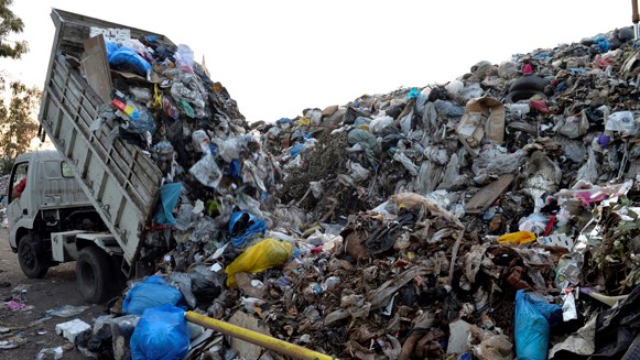مشروع ترحيلها إلى بادية حمص متوقف.. 750طناً من النفايات الصلبة يومياً في طرطوس