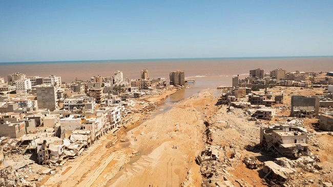 موقع بريطاني: بينها تجاهل مخاطر انهيار سدها.. هكذا حدثت كارثة الفيضانات في درنة الليبية
