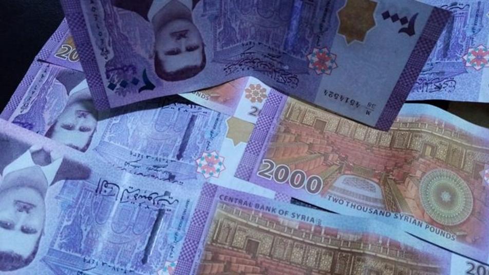 غرفة تجارة دمشق تطالب بسحب النقود التالفة وطباعة فئات نقدية بقيمة أعلى من ال 5000 ليرة