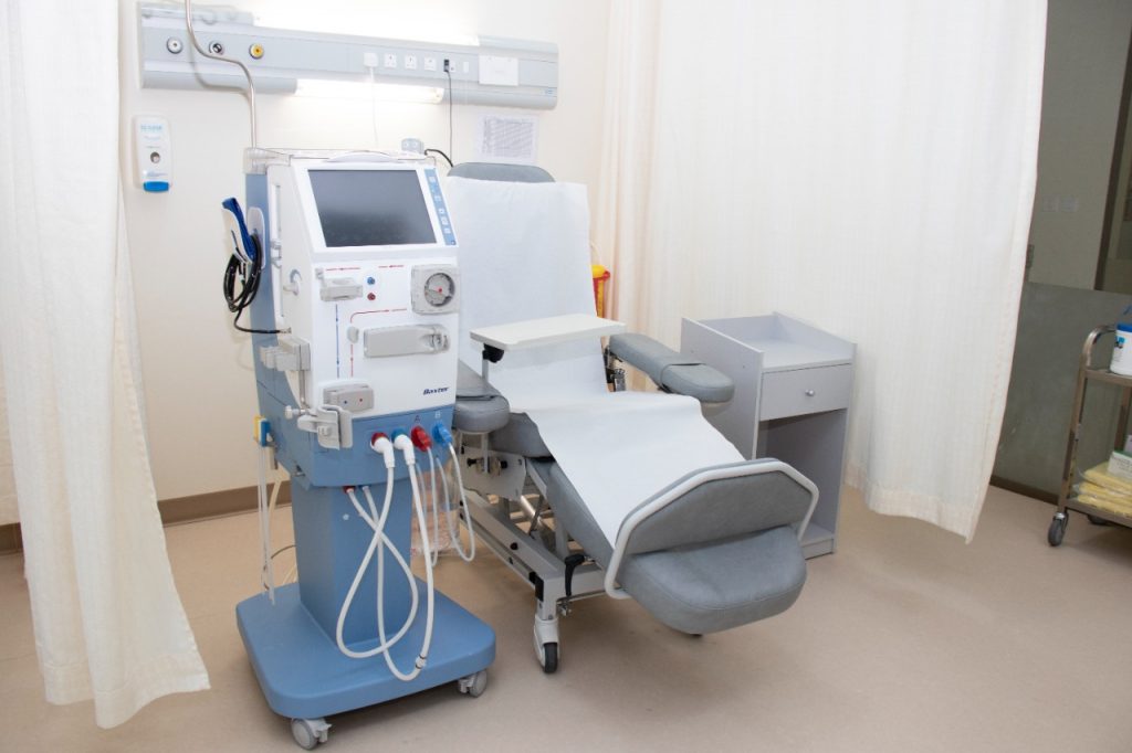 4 أجهزة غسيل كلية لمشفى حماة الوطني من وزارة الصحة